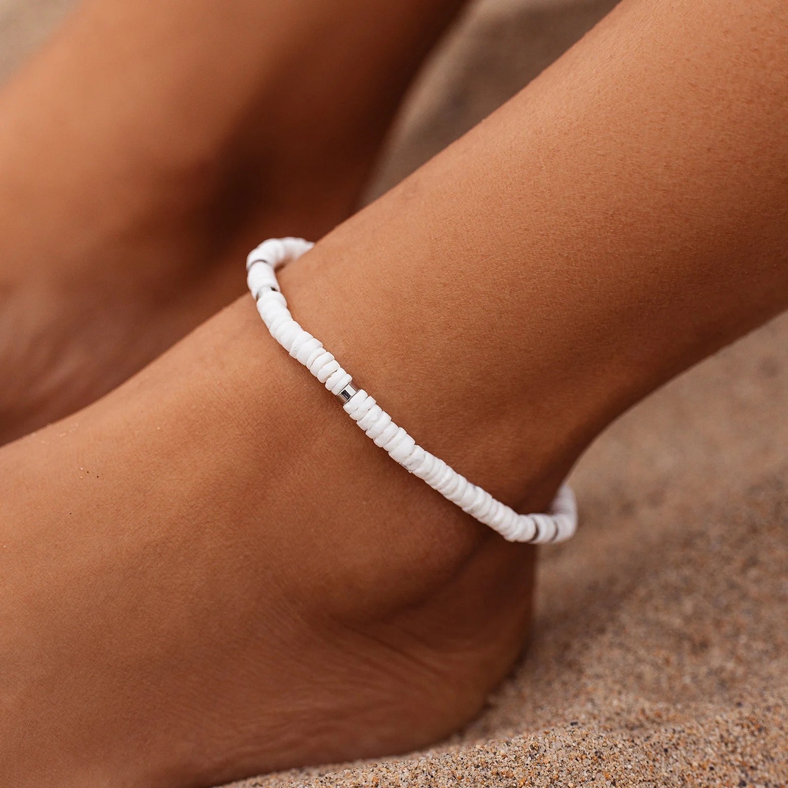 1208-puka-shell-stretch-anklet-1.webp Puka Shell Stretch Anklet