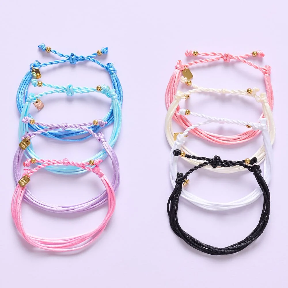 1251-silky-friendship-bracelet-10.webp Silky Friendship Bracelet