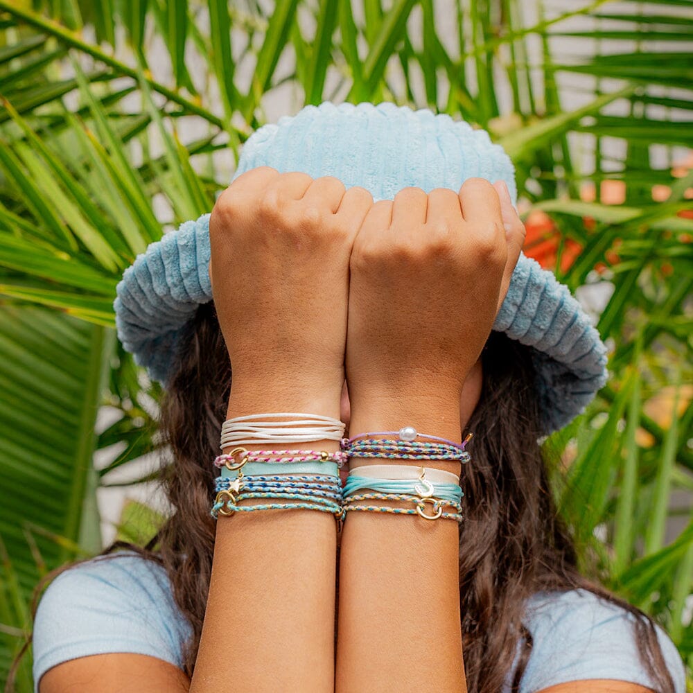 1251-silky-friendship-bracelet-12.jpg Silky Friendship Bracelet