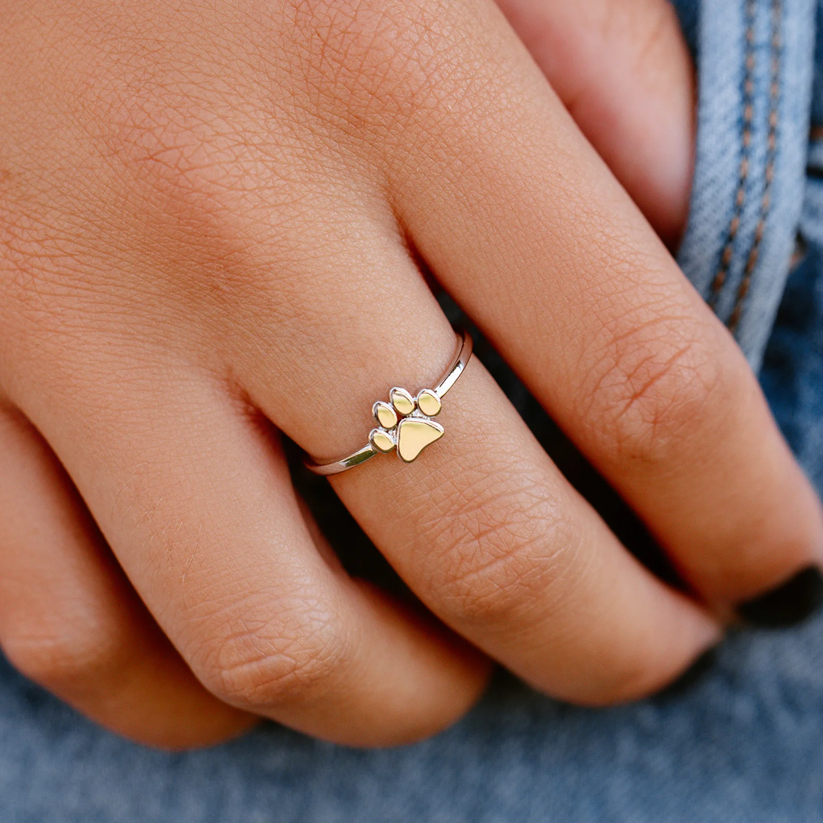 1618-paw-print-ring-2.webp Paw Print Ring
