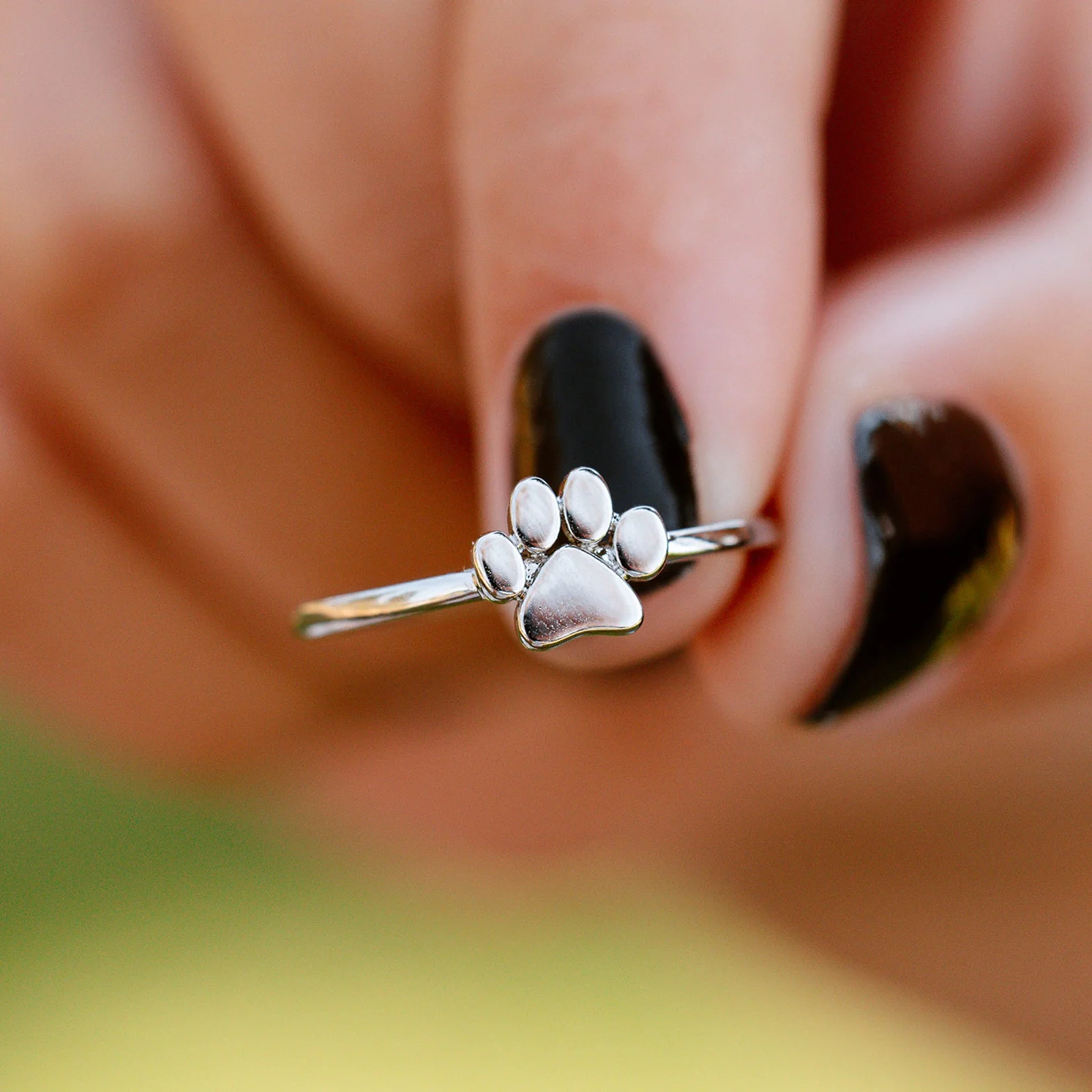 1618-paw-print-ring-3.webp Paw Print Ring