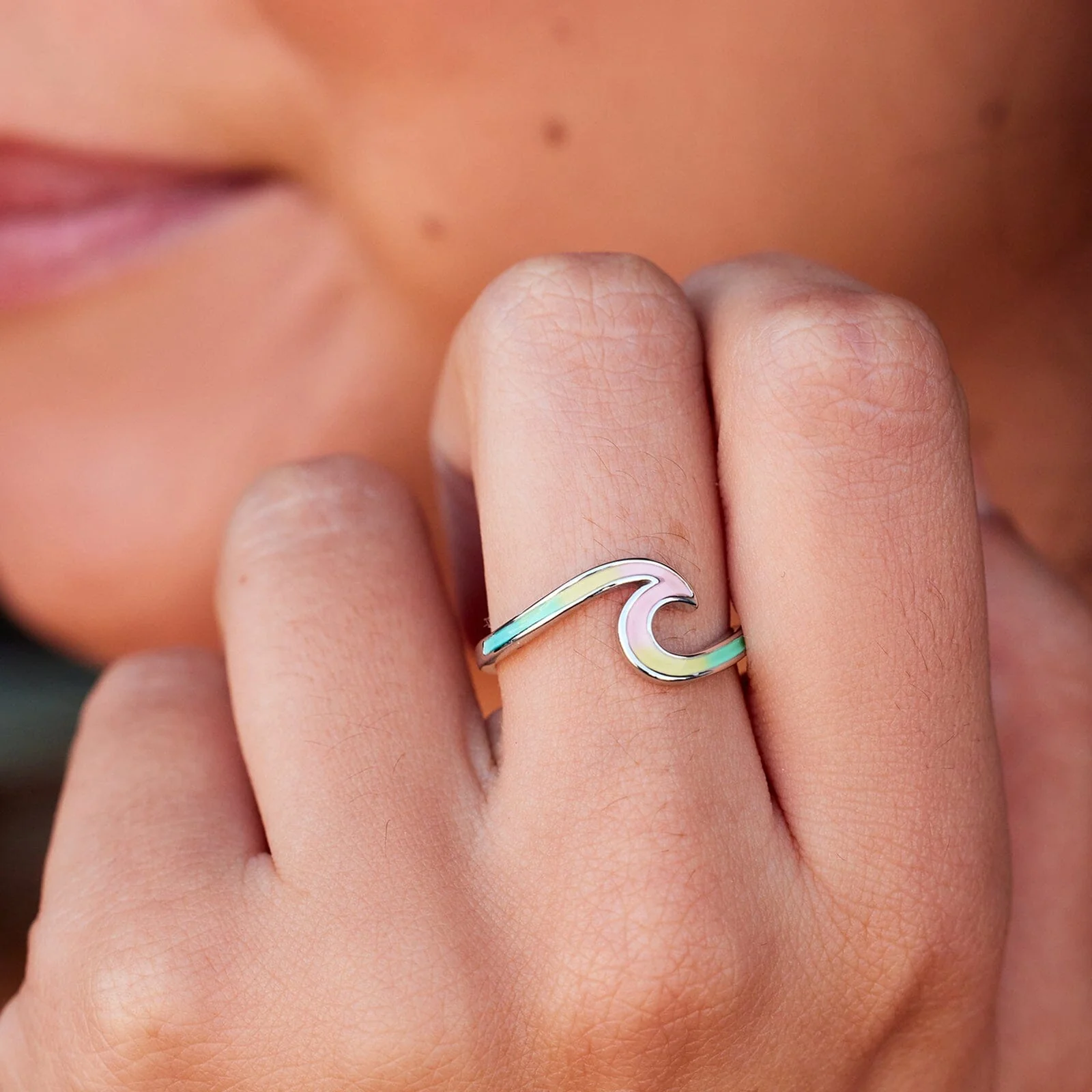 1648-tie-dye-wave-ring-2.webp Tie-Dye Wave Ring