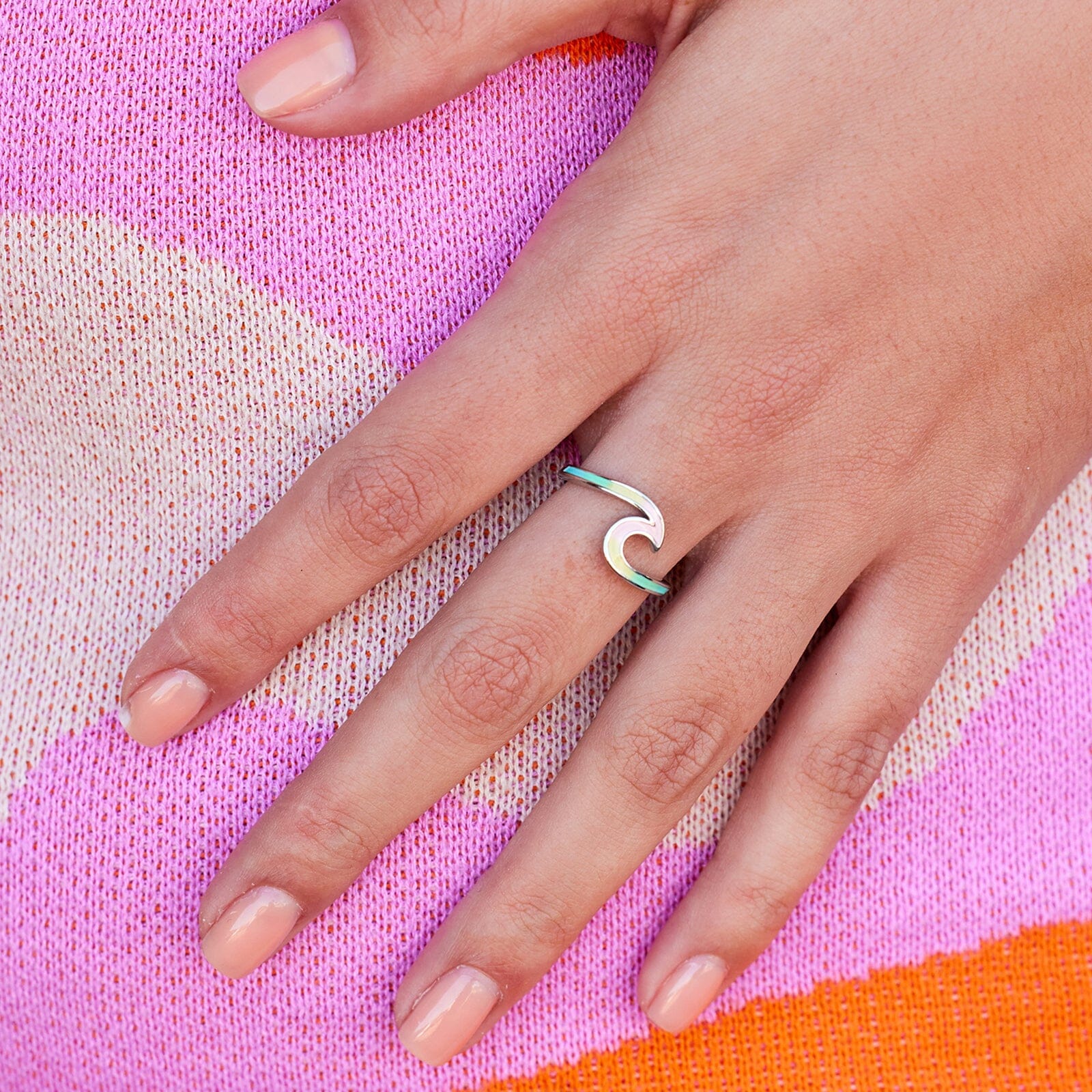 1648-tie-dye-wave-ring-6.jpg Tie-Dye Wave Ring