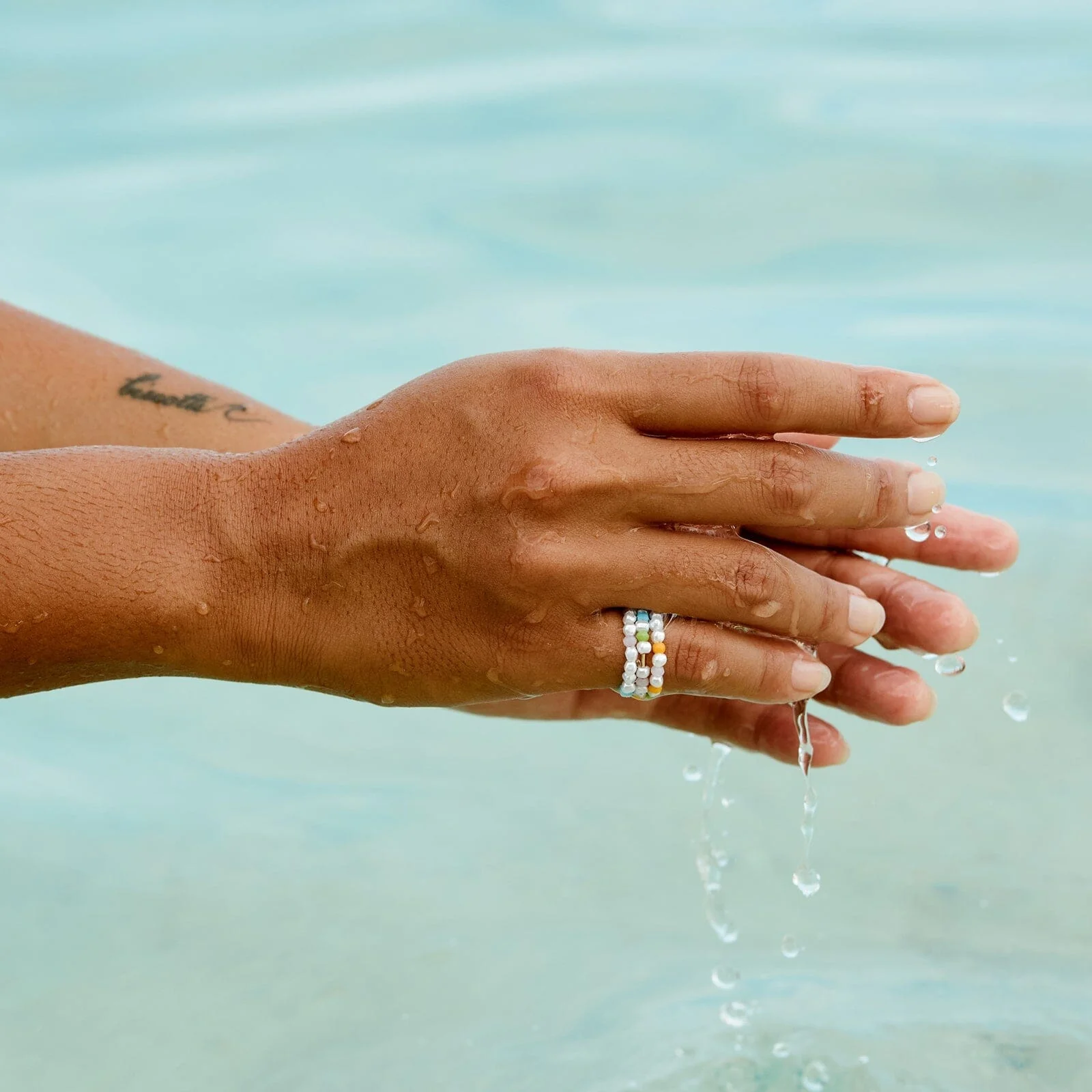 1659-pippa-pearl-stretch-ring-3-pack-3.webp Pippa Pearl Stretch Ring 3 Pack