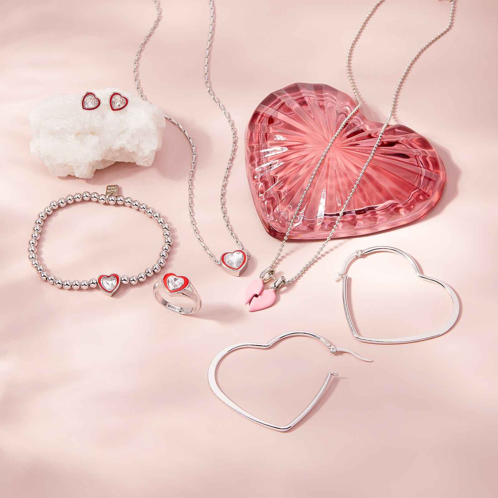 1717-stone-enamel-heart-stretch-bracelet-8.jpg Stone & Enamel Heart Stretch Bracelet
