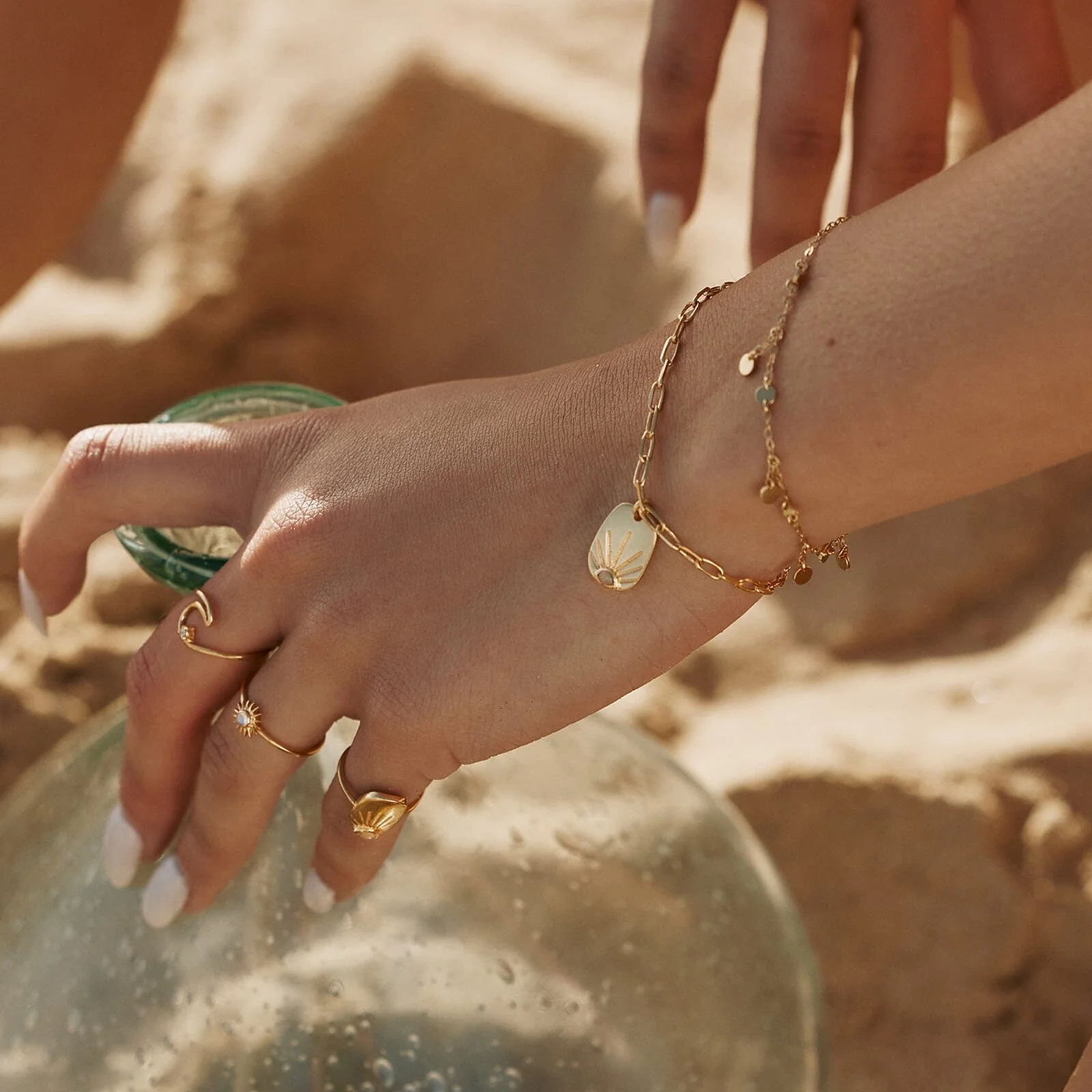 1791-sunshine-tag-chain-bracelet-3.webp Sunshine Tag Chain Bracelet