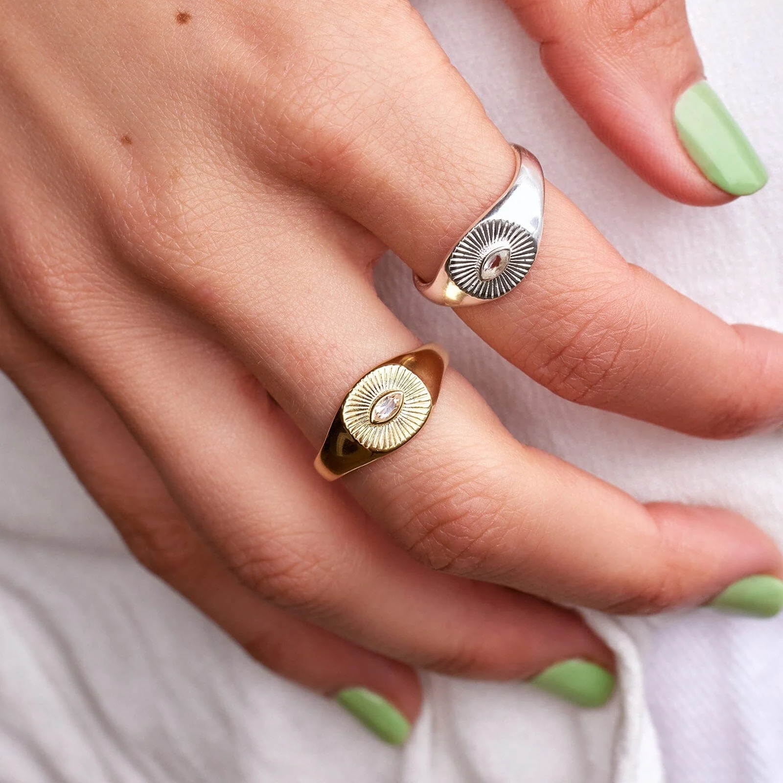 1861-protective-eye-ring-3.webp Protective Eye Ring
