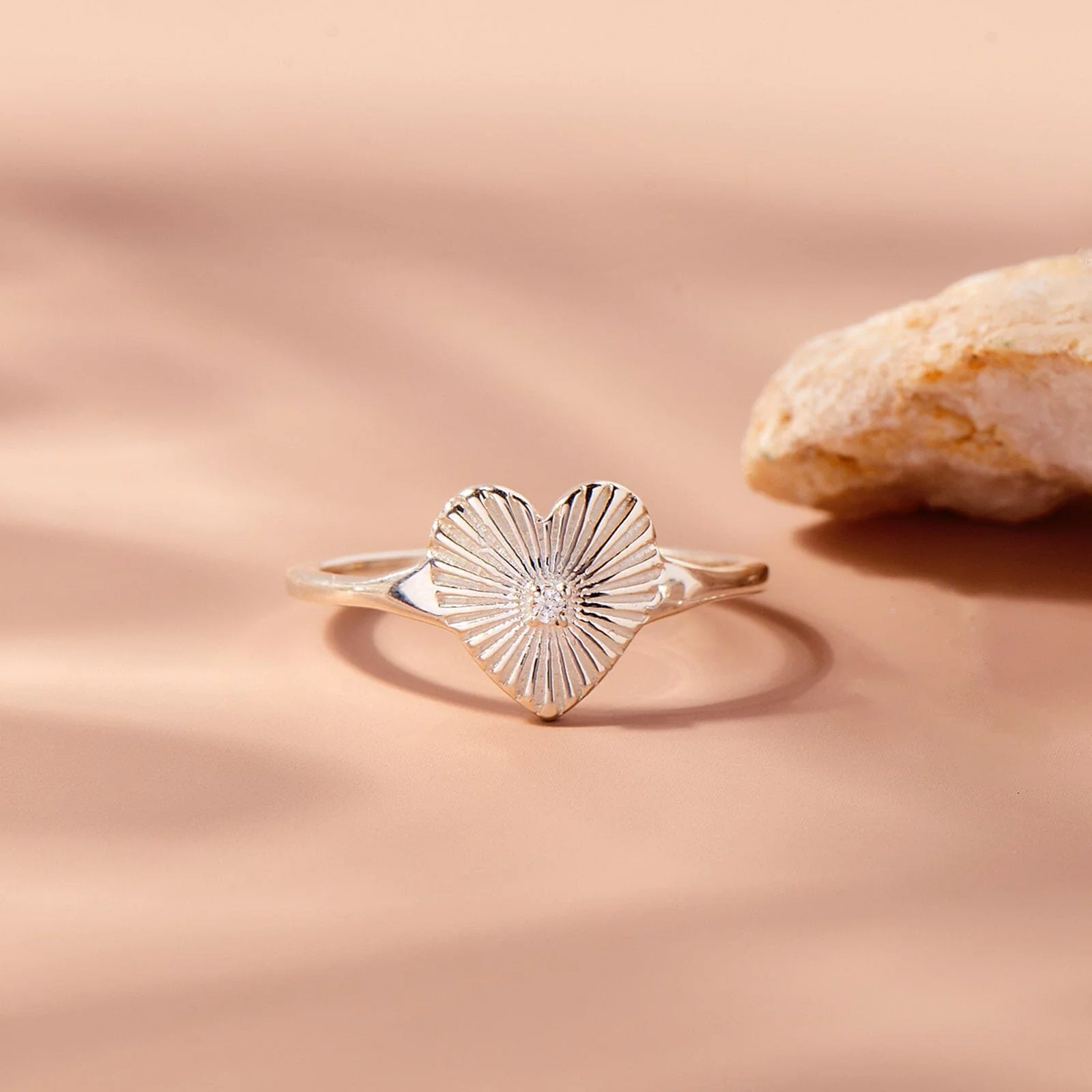 1879-sunburst-heart-ring-2.webp Sunburst Heart Ring