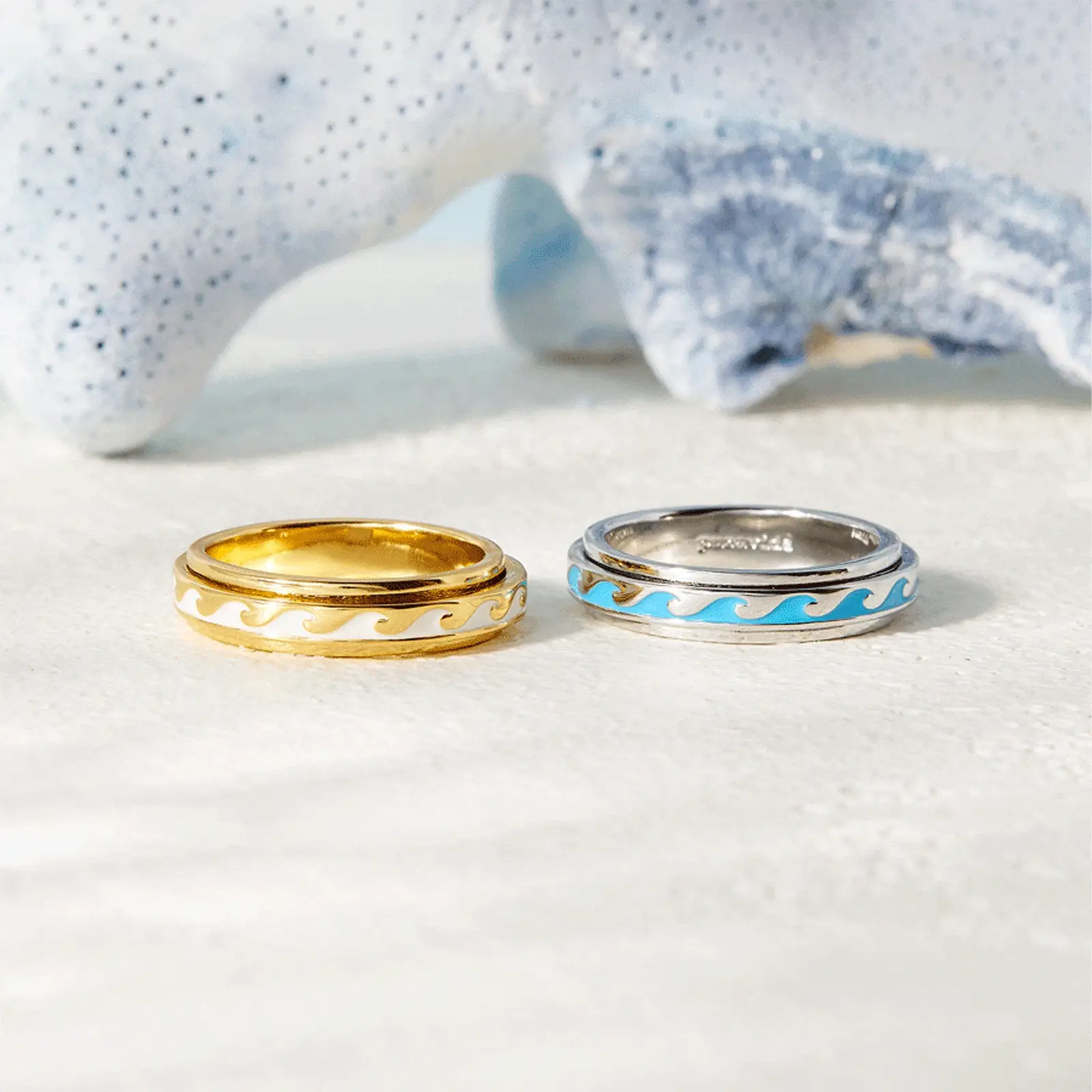 1889-enamel-wave-fidget-ring-5.webp Enamel Wave Fidget Ring