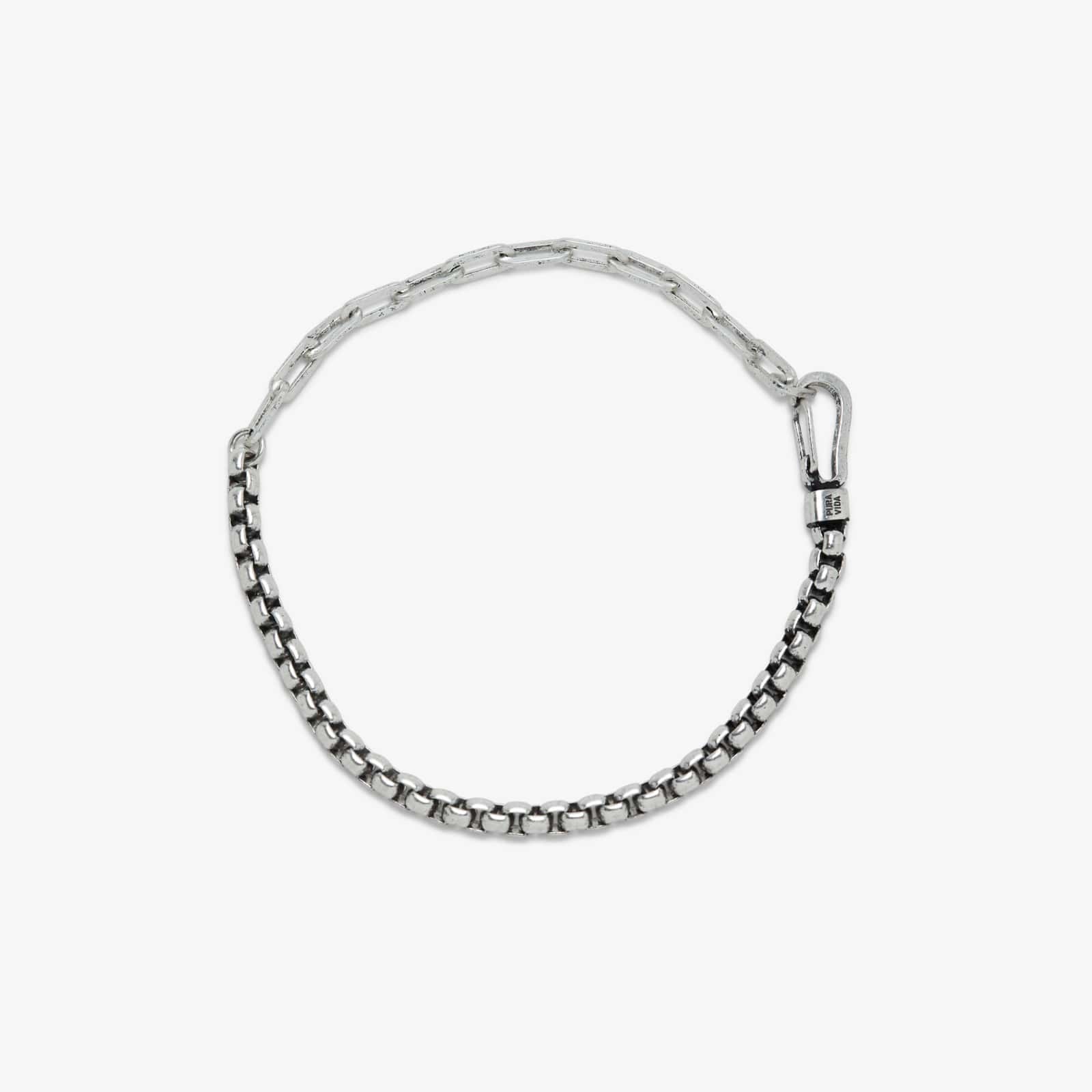 2010-men-s-carabiner-clasp-chain-bracelet-2.jpg Men's Carabiner Clasp Chain Bracelet