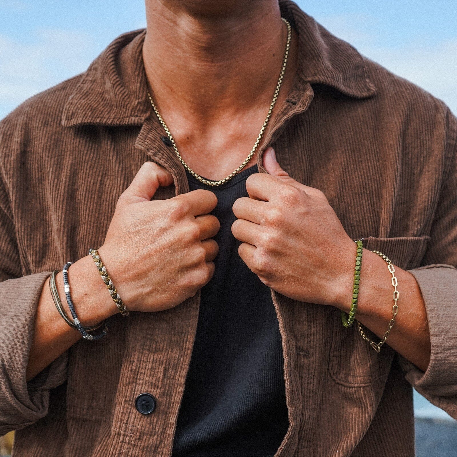 2010-men-s-carabiner-clasp-chain-bracelet-21.jpg Men's Carabiner Clasp Chain Bracelet
