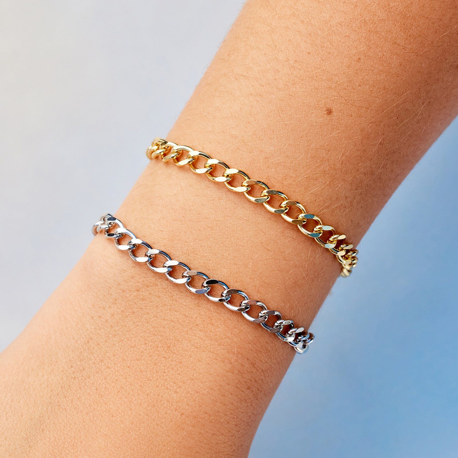 386-harper-curb-chain-bracelet-5.jpg Harper Curb Chain Bracelet