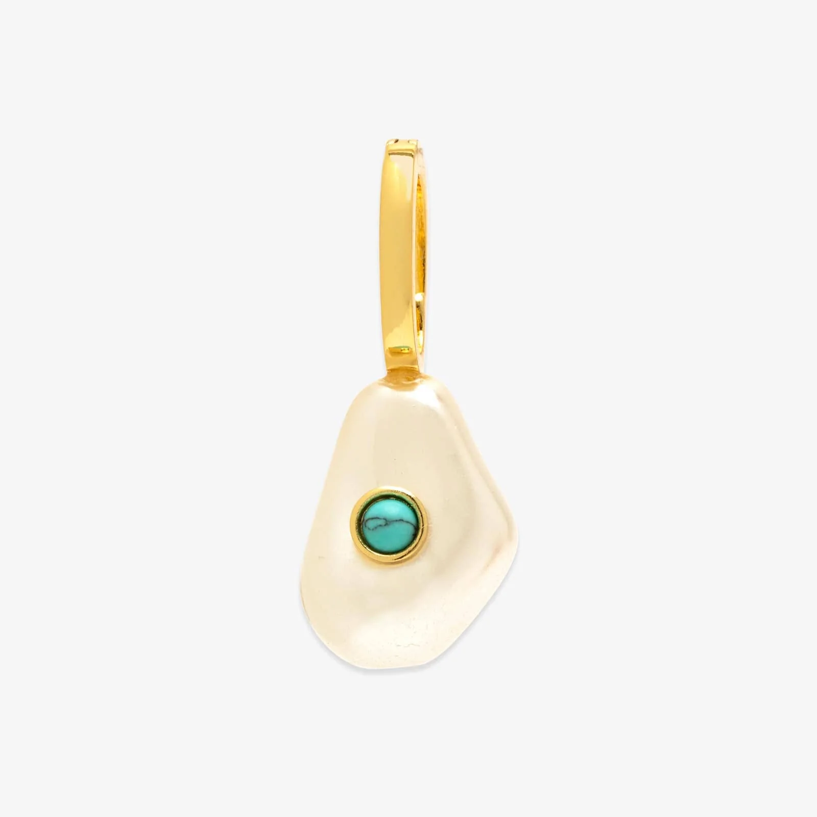 526-harper-statement-pearl-charm-1.webp Harper Statement Pearl Charm