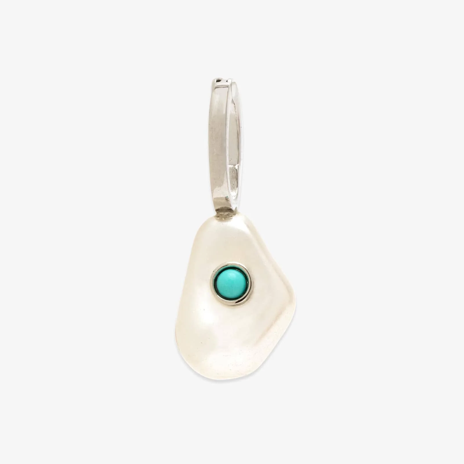 526-harper-statement-pearl-charm-2.webp Harper Statement Pearl Charm