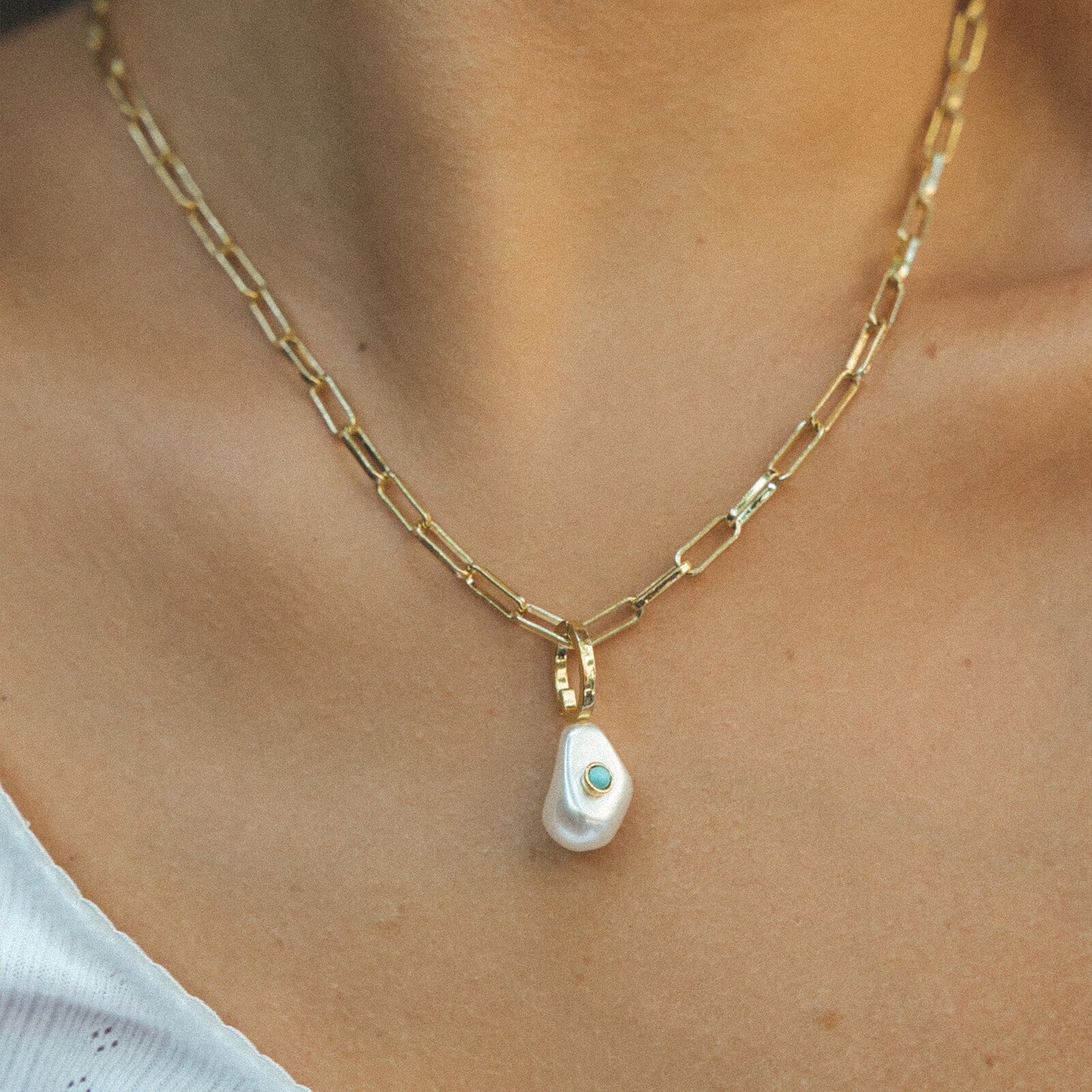 526-harper-statement-pearl-charm-4.jpg Harper Statement Pearl Charm