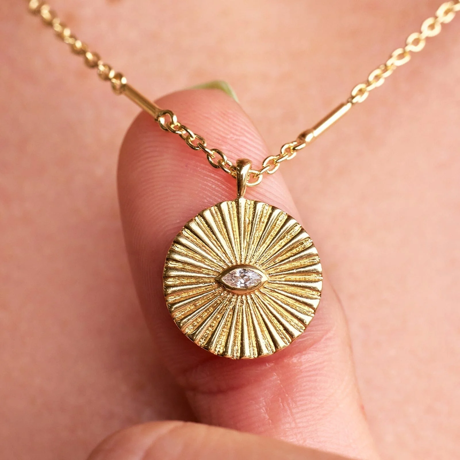 649-protective-eye-pendant-necklace-7.webp Protective Eye Pendant Necklace