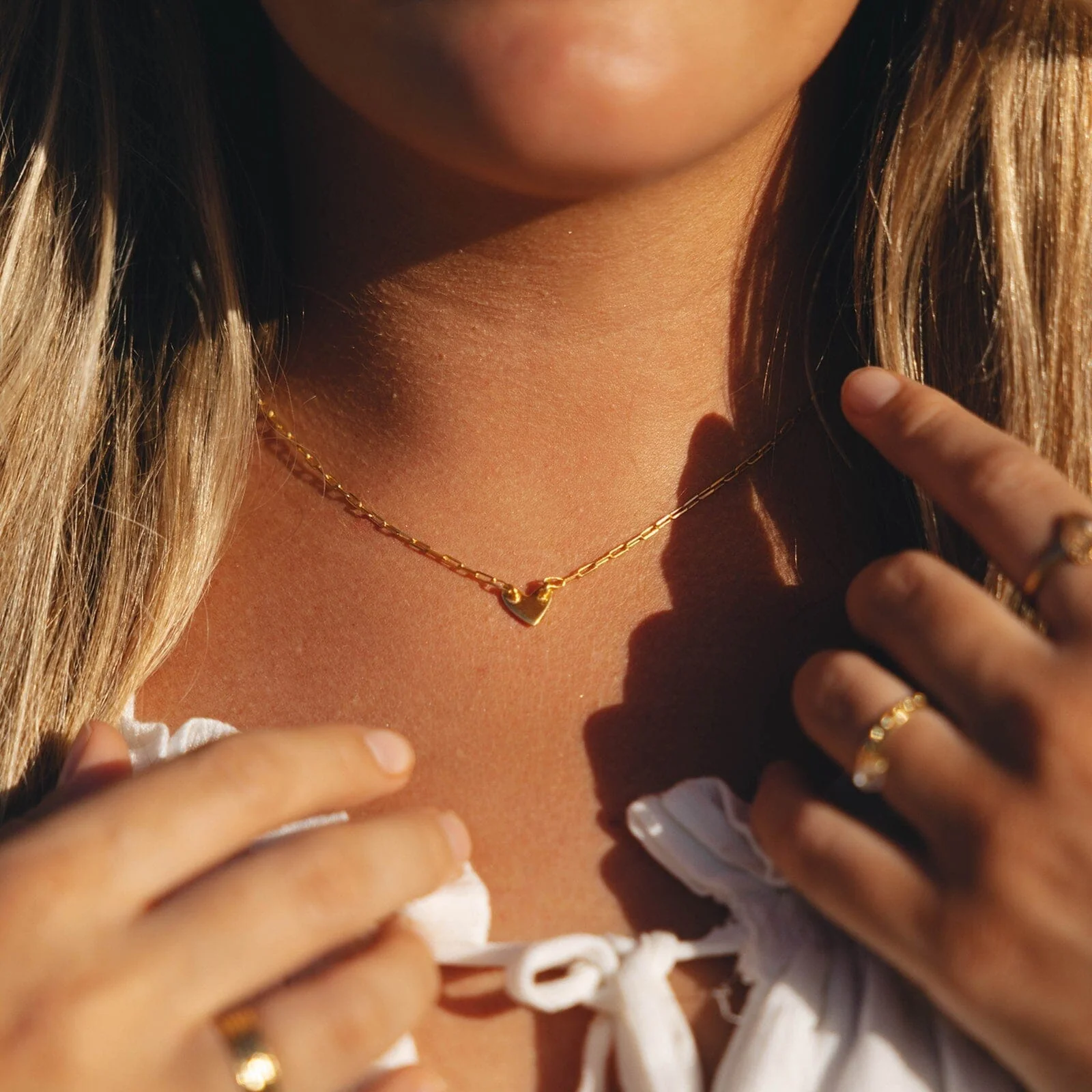 652-tiny-heart-choker-3.webp Tiny Heart Choker