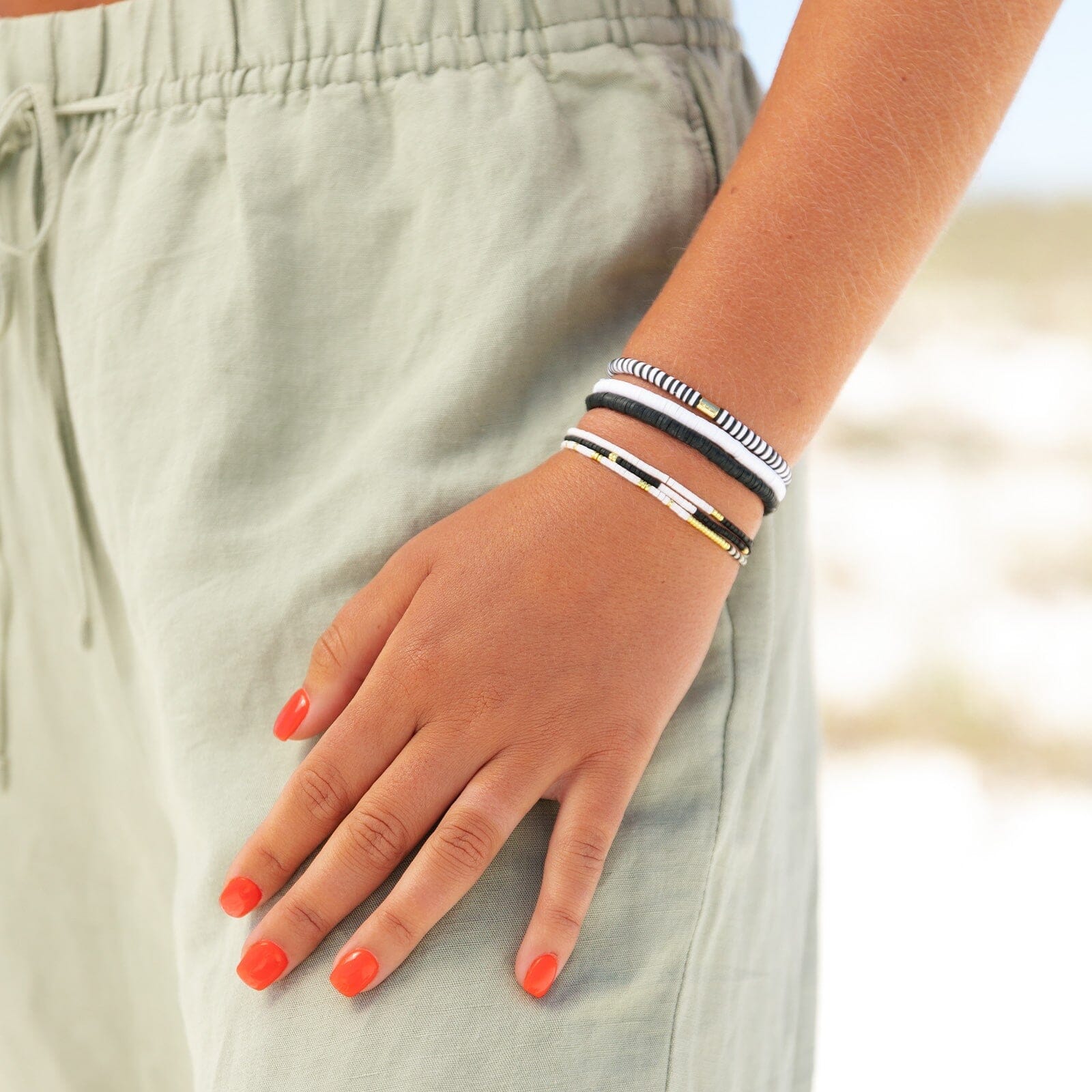 745-white-seascape-stretch-bracelet-5.jpg White Seascape Stretch Bracelet