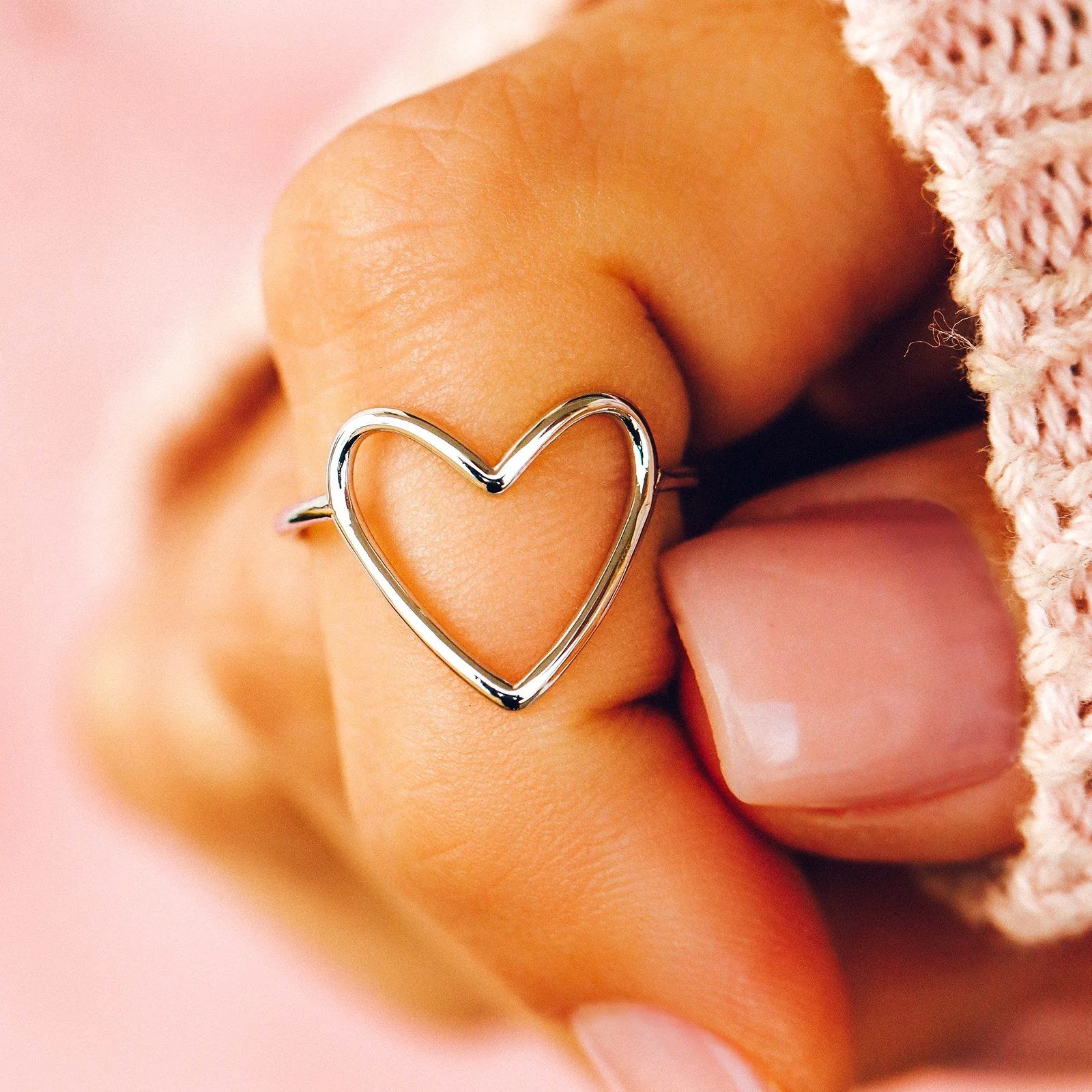 999-statement-heart-ring-3.webp Statement Heart Ring