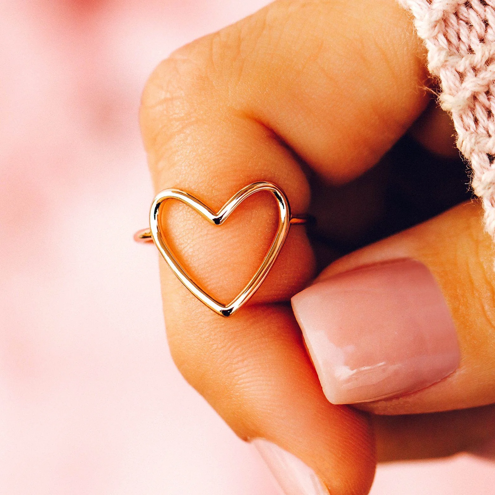 999-statement-heart-ring-4.webp Statement Heart Ring